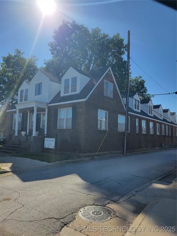 10 S Vann Street, Pryor, OK 74361