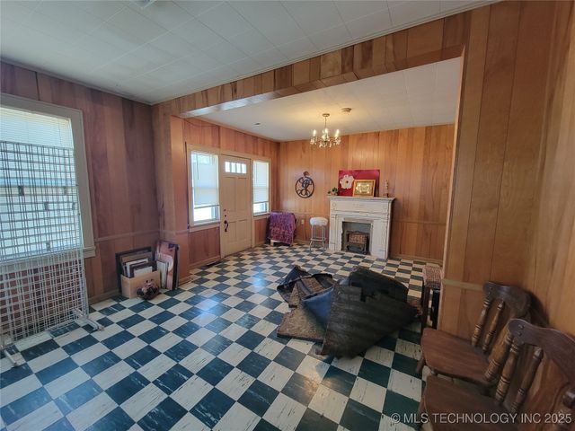 10 S Vann Street, Pryor, OK 74361