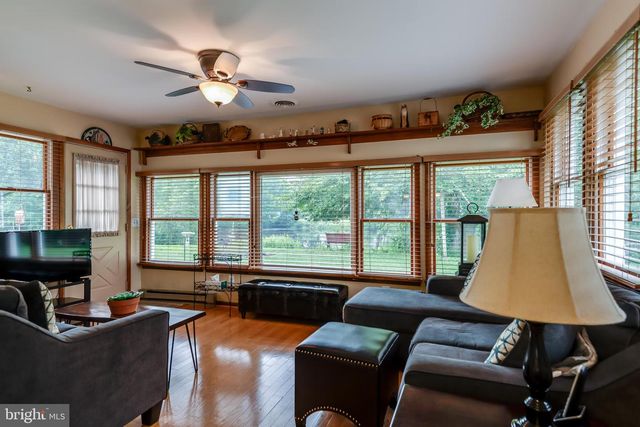 13 SHEFFIELD PL, Southampton, NJ 08088