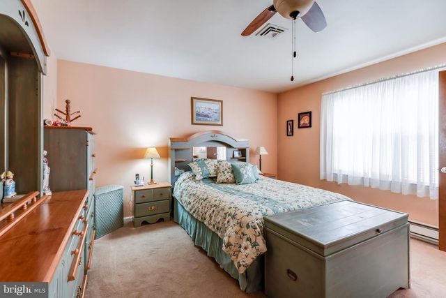 13 SHEFFIELD PL, Southampton, NJ 08088