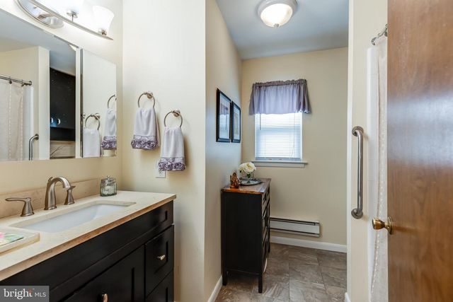 13 SHEFFIELD PL, Southampton, NJ 08088