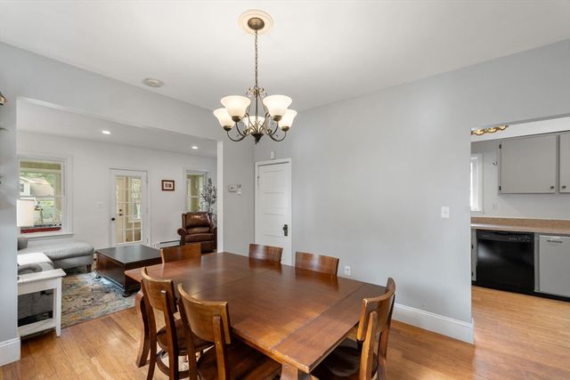 131 Montrose Avenue, Wakefield, MA 01880