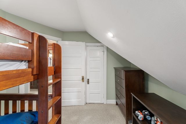 131 Montrose Avenue, Wakefield, MA 01880