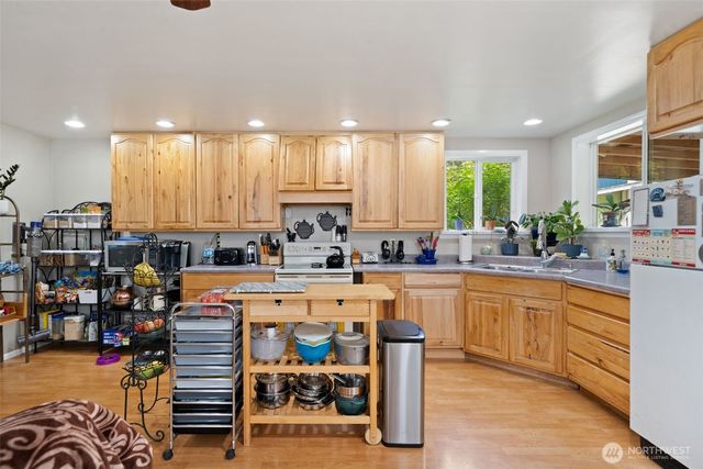 194 Big Foot Lane, Sequim, WA 98382