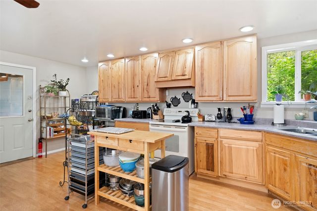 194 Big Foot Lane, Sequim, WA 98382