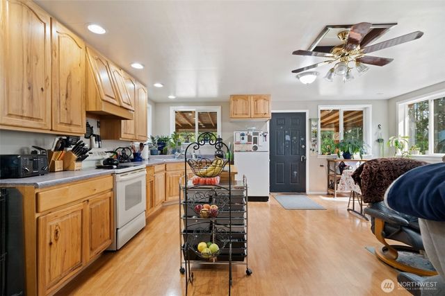 194 Big Foot Lane, Sequim, WA 98382
