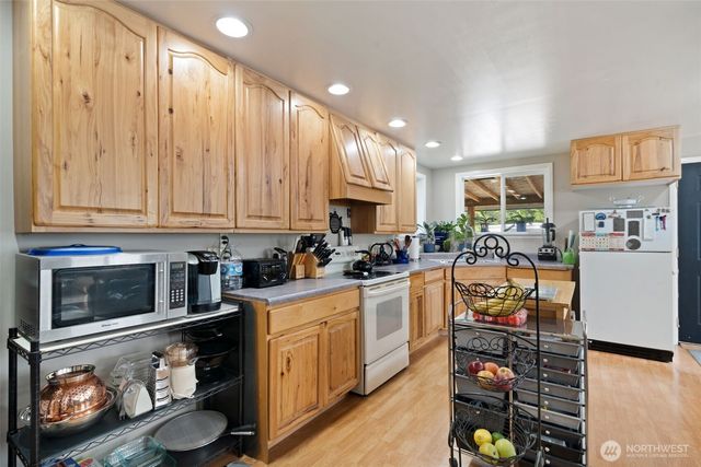 194 Big Foot Lane, Sequim, WA 98382