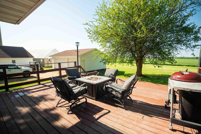 1229 W Mt. Vernon Road, Waterloo, IA 50703