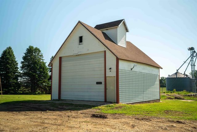1229 W Mt. Vernon Road, Waterloo, IA 50703
