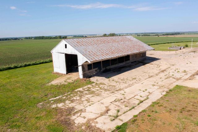 1229 W Mt. Vernon Road, Waterloo, IA 50703