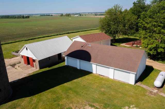 1229 W Mt. Vernon Road, Waterloo, IA 50703