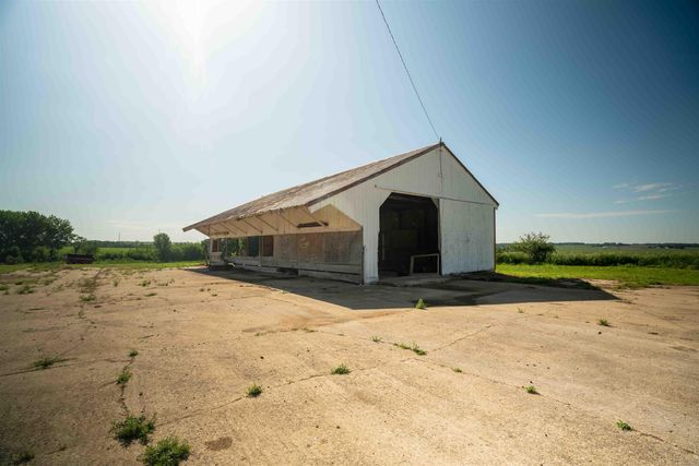 1229 W Mt. Vernon Road, Waterloo, IA 50703