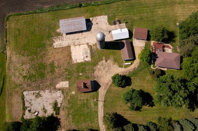 1229 W Mt. Vernon Road, Waterloo, IA 50703