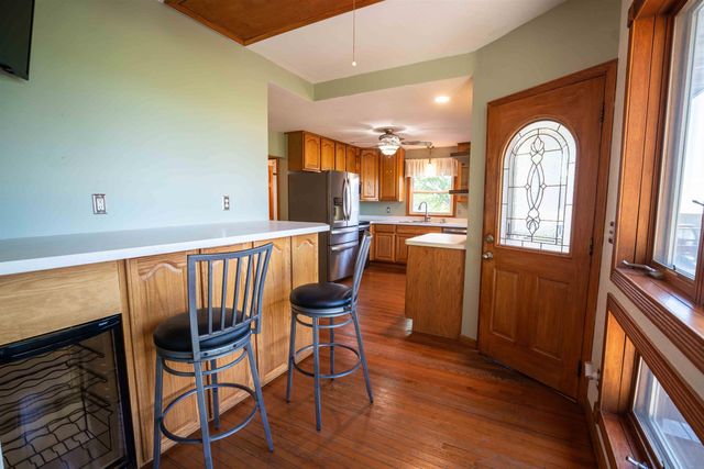 1229 W Mt. Vernon Road, Waterloo, IA 50703