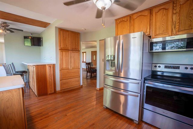1229 W Mt. Vernon Road, Waterloo, IA 50703