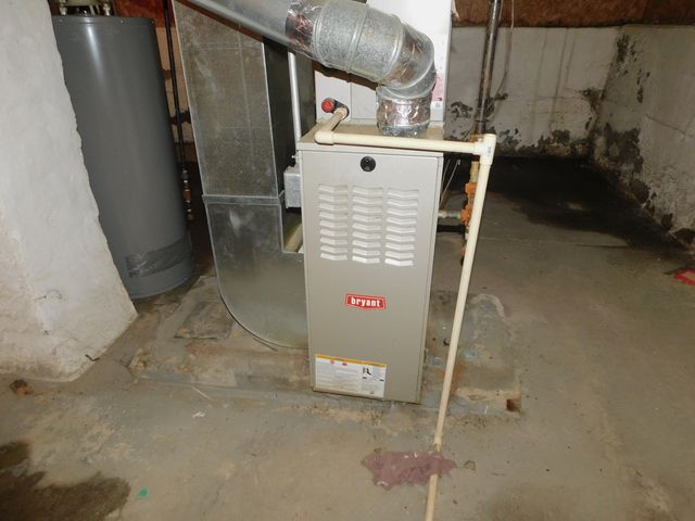 725 Illinois Street, Peru, IL 61354