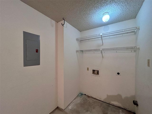 8900 Schick RD A, Austin, TX 78729