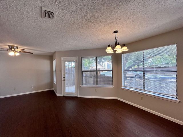 8900 Schick RD A, Austin, TX 78729
