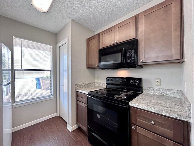 8900 Schick RD A, Austin, TX 78729
