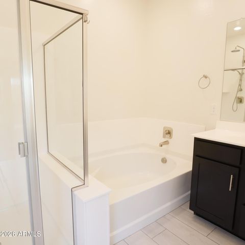 2413 W SUNLAND Avenue, Phoenix, AZ 85041