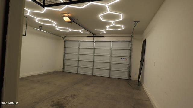 2413 W SUNLAND Avenue, Phoenix, AZ 85041