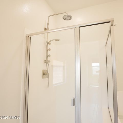2413 W SUNLAND Avenue, Phoenix, AZ 85041