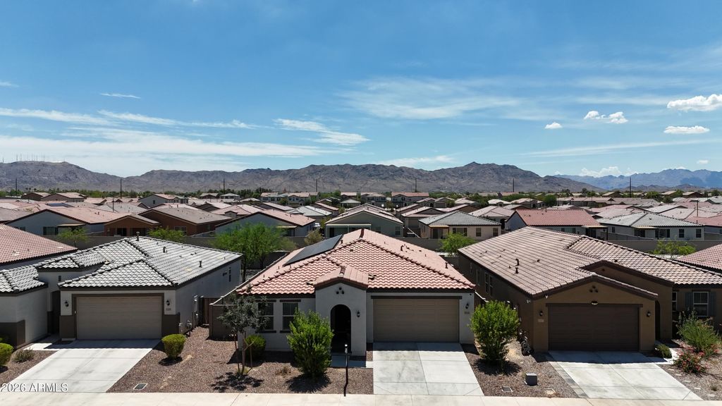2413 W SUNLAND Avenue, Phoenix, AZ 85041