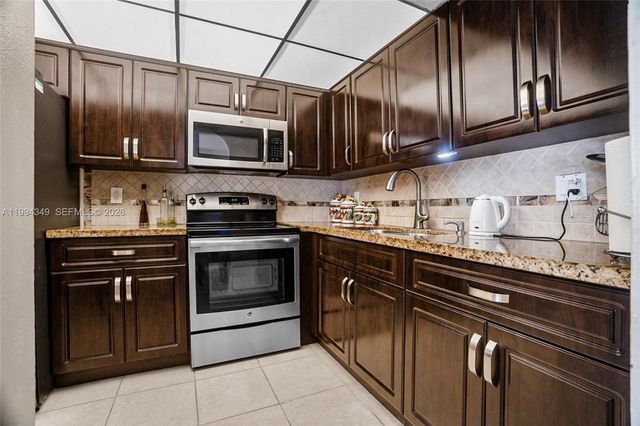 1625 NW 80th Ave D, Margate, FL 33063