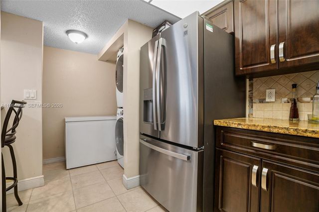 1625 NW 80th Ave D, Margate, FL 33063