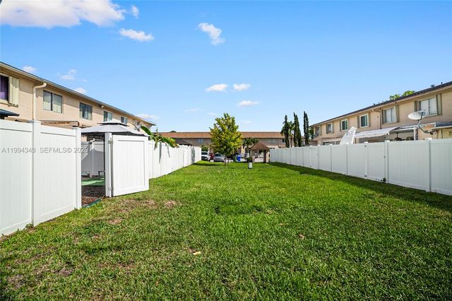 1625 NW 80th Ave D, Margate, FL 33063