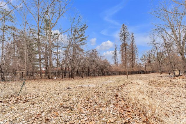 22030 Rougewood Drive, Southfield, MI 48033