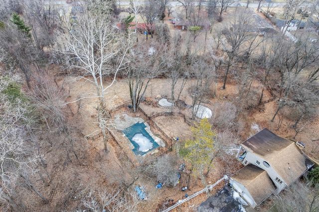 22030 Rougewood Drive, Southfield, MI 48033