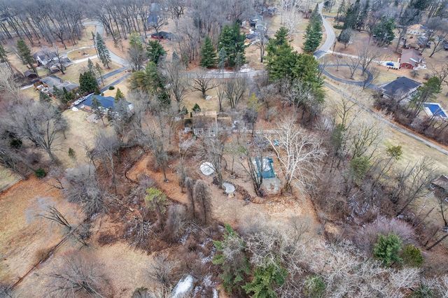 22030 Rougewood Drive, Southfield, MI 48033