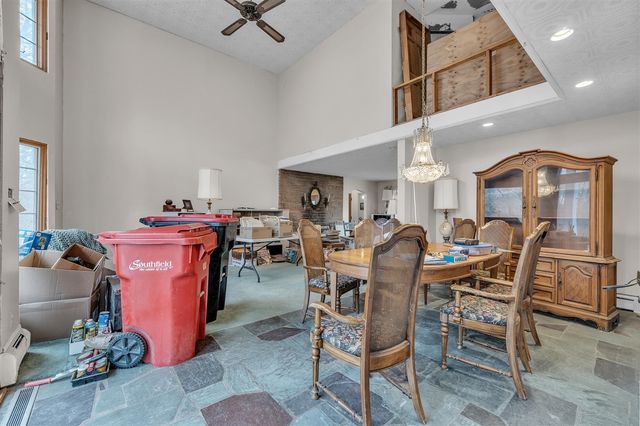 22030 Rougewood Drive, Southfield, MI 48033