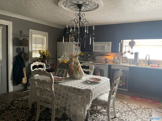 916 Riverview Drive, Gadsden, AL 35903