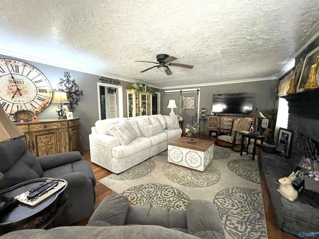 916 Riverview Drive, Gadsden, AL 35903