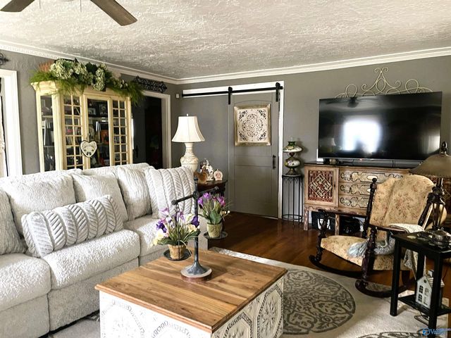 916 Riverview Drive, Gadsden, AL 35903