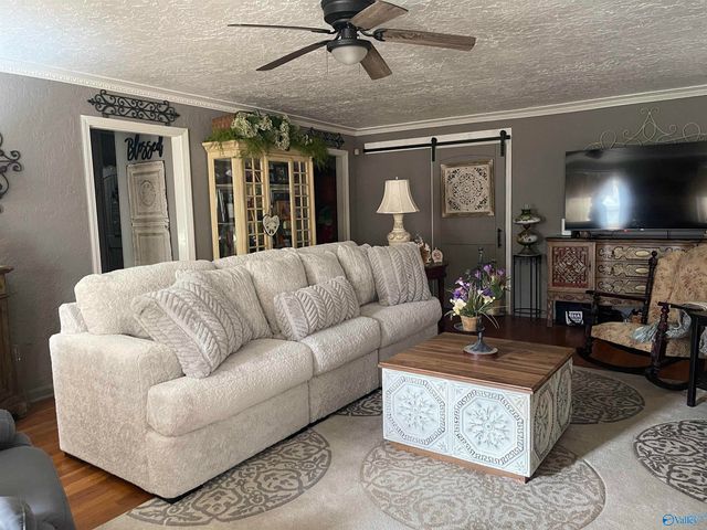 916 Riverview Drive, Gadsden, AL 35903