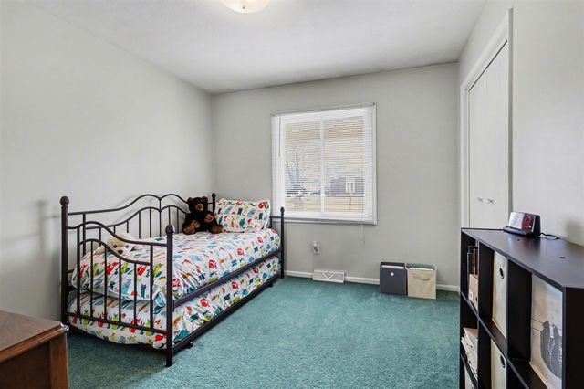 8270 Birchwood Avenue, Jenison, MI 49428