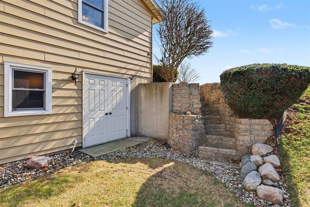 8270 Birchwood Avenue, Jenison, MI 49428