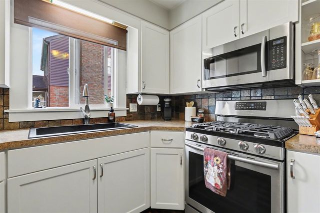 8270 Birchwood Avenue, Jenison, MI 49428