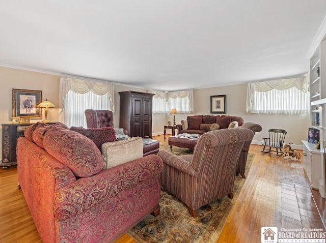 15 Leverett Street, Pomfret, NY 14063