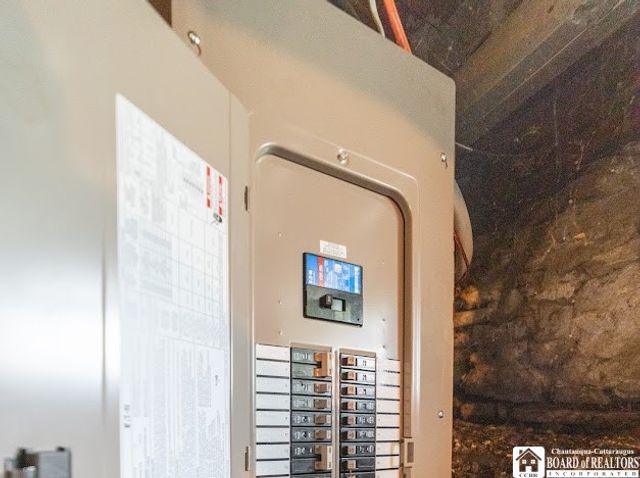 15 Leverett Street, Pomfret, NY 14063