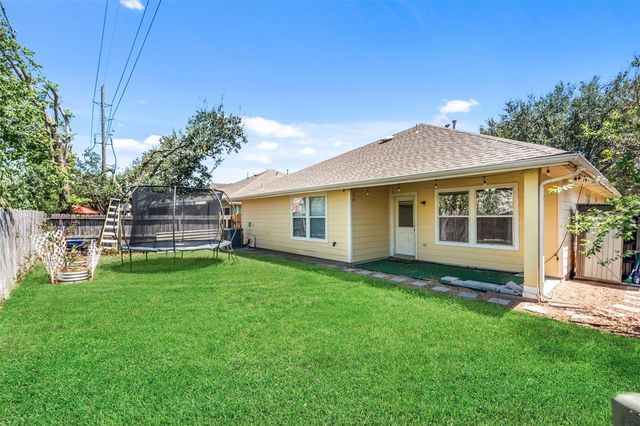 11626 Sardis Lake Drive, Tomball, TX 77375