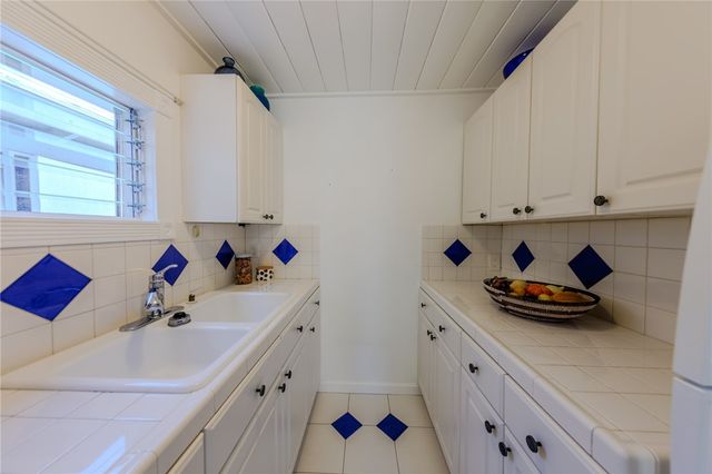 380 Thalia, Laguna Beach, CA 92651