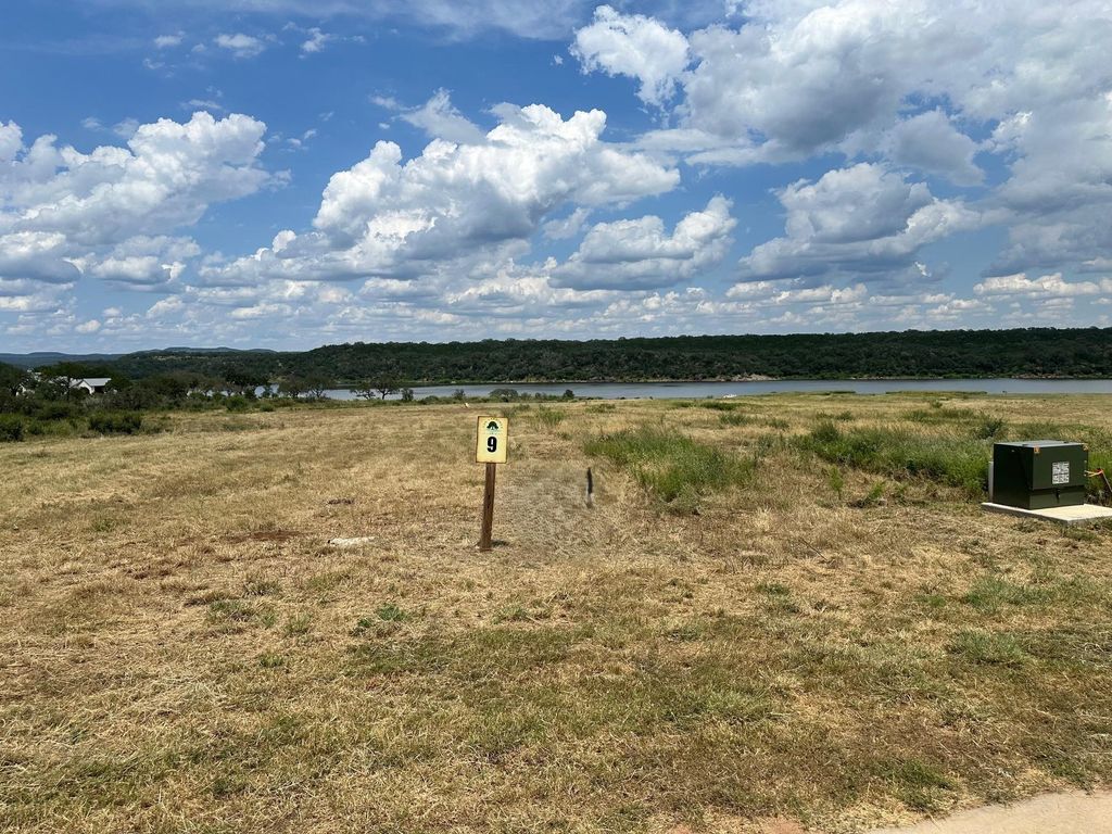 TBD (Lot 9) Westshore LN, Spicewood, TX 78669