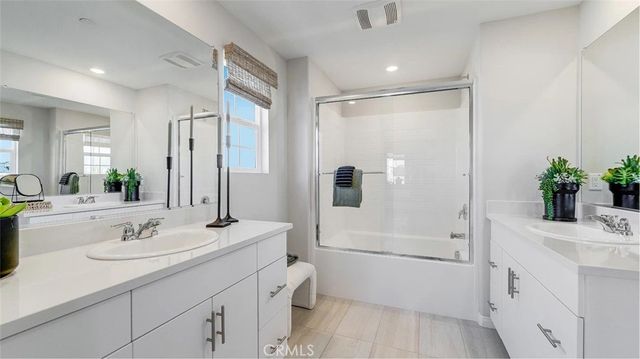 1210 Yeager Avenue, Rialto, CA 92376