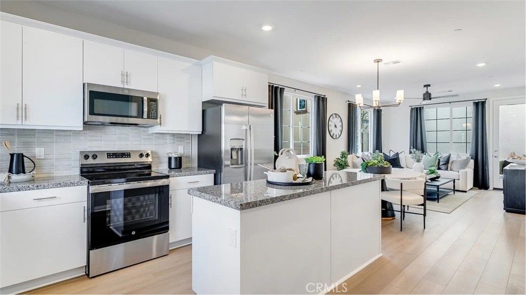 1210 Yeager Avenue, Rialto, CA 92376