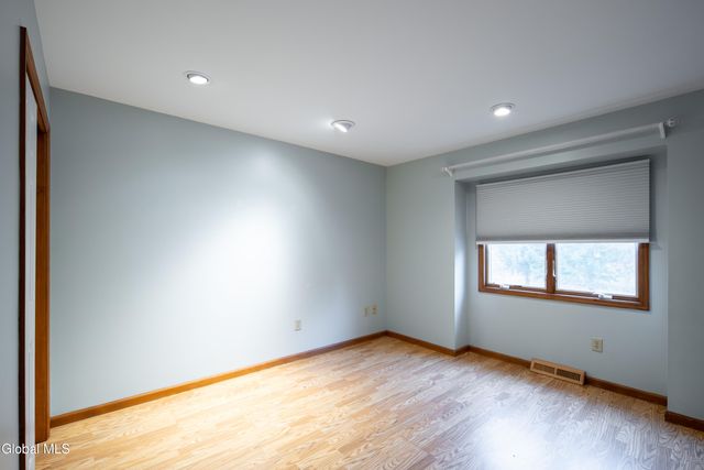 2013 Rosedale Way, Guilderland, NY 12303