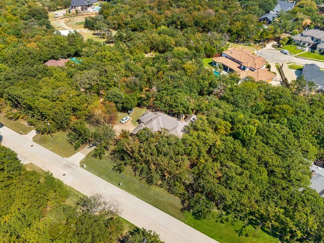 1653 creekside Drive, Southlake, TX 76092